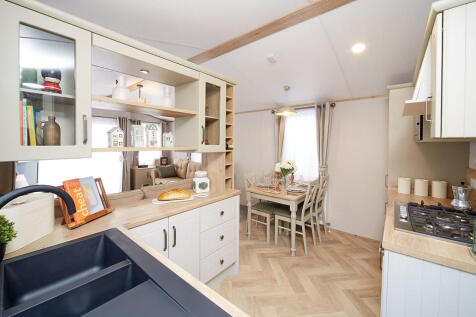 Atlas Debonair Caravan N64 Lrg 2.jpg