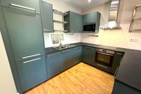 2 Bedroom Flat in SE1 3EE
