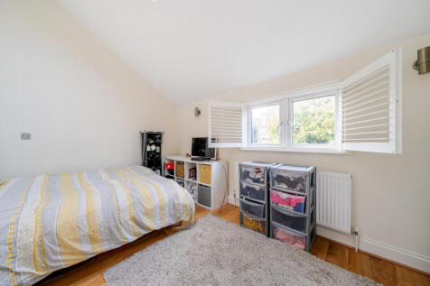 1373169-7-6904d6f...