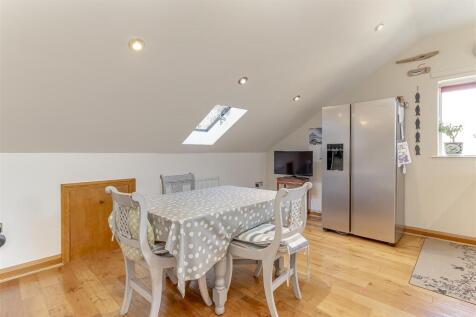 Dining Kitchen - E.jpg