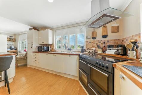 Kitchen 2 - High Green Road - EweMove Pontefract