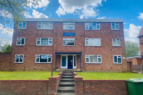 We are pleased to present this second floor, one bed apartment set in a purpose built block in a quiet residential cul-de-sac. Refurbished with a modern fitted kitchen, bathroom with shower, neutrally