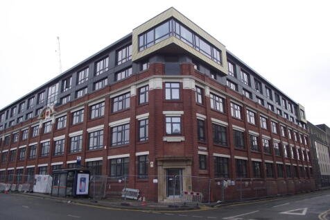 Greystone Lettings are proud to offer this well presented 2 bedroom apartment in one Birmingham`s sought after developments, Fabrick Square.