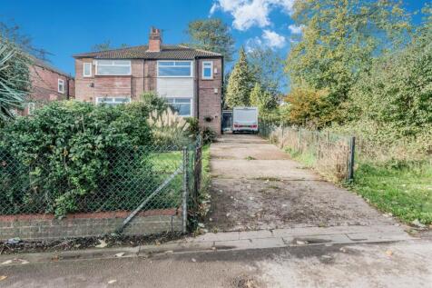 Off Street Parking / Driveway / Garage