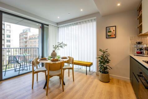 The Maple, Brent Cross – Free Zone 1-4 travel card – £350 Bike voucher - Studio, 1, 2, 3, 4 Bedroom apartments – Gym – 25m Pool – Parking – Bike storage – Sports simulator – BBQ Terraces – Concierge a