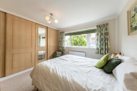 9 Orchard Dene-022.jpg