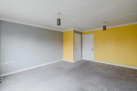 2 Oakfield Mews-16.jpg