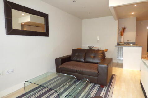 Available 16/07/26! Leaders welcome to the market a spacious and modern, two bedroom apartment available in Transport House, Salford. The property is conveniently located within walking distance to Sa