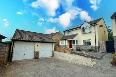 NEWNHAM CLOSE, PLYMPTON, PLYMOUTH PL7 5EA