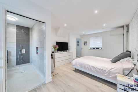 26e7b53dafb54e5aae227a1e339af2b3