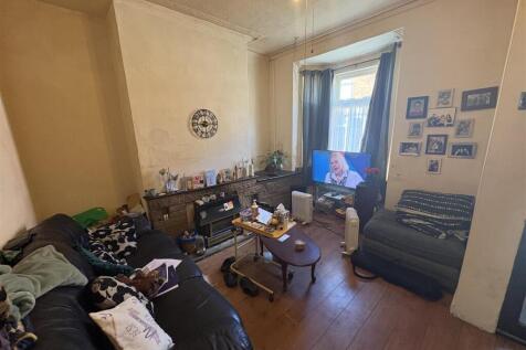 Front room.jpeg