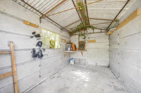 Large storage unit