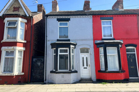 Welcome to this beautiful 2-bedroom house, offering the perfect blend of modern comfort and stylish living. Fully furnished and thoughtfully designed, this property is ideal for families, professional