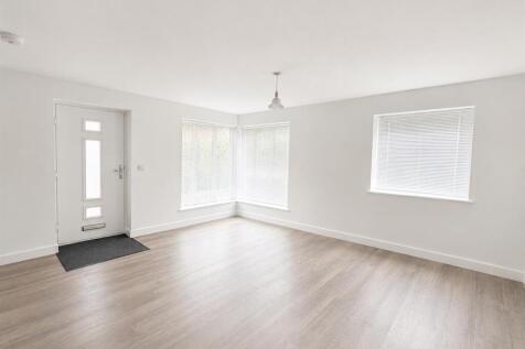 9 Webbs Court - 02.jpeg
