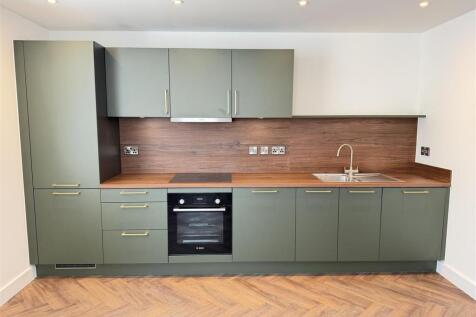 AVAILABLE NOW - Elevated Living at Its Finest Be the very first to call this exceptional apartment home at Fountain Court, a timeless conversion of historic barristers' chambers in the heart of Birmin