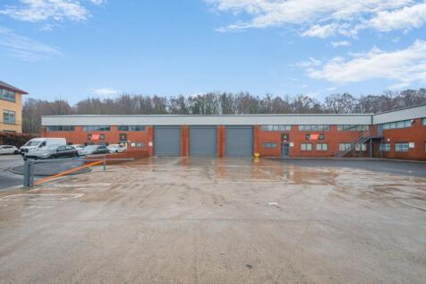 Distribution Warehouse to rent in beeston