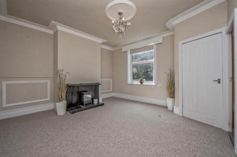 Living Room: