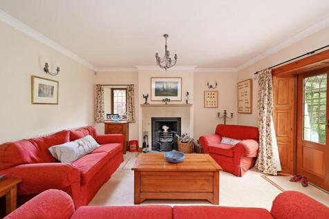 Lounge / Dining Room