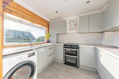 31 Millhall Crescent Dundee-13.JPG