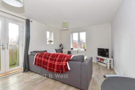 Lounge/Dining Area