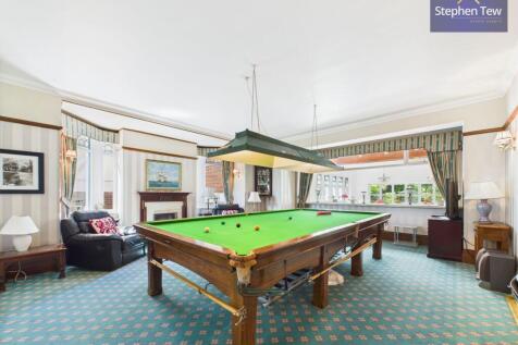 Games Room / Reception Room