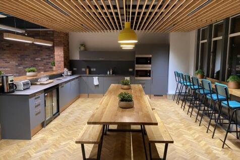 0CCE9D174A FBFE09C7230EF_1_105_c.jpeg