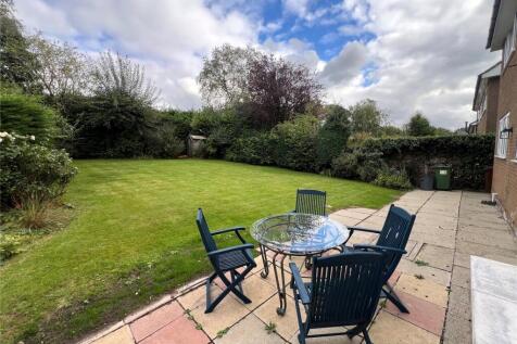 Enclosed Rear Garden