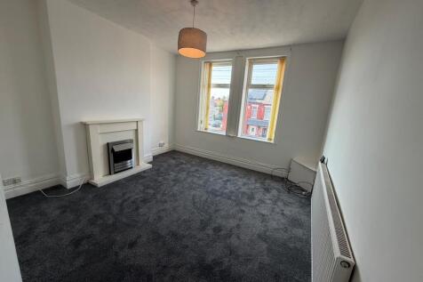 ** Zero Deposit Guarantee Available **
Available Now! Beautifully refurbished one bedroom first floor flat to rent in the admirable Crosby area in L23. Fantastic condition, available for an immediate