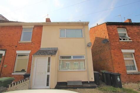 5 Bedroom Terraced in WR2 5DQ