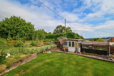 40 Ludlow Road-11.jpg