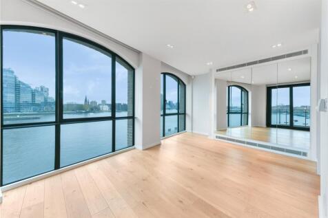 An exceptional two bedroom apartment with stunning views of the river Thames.
