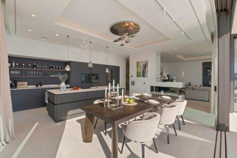 06-cala llamp-Luxus-Villa mit unvergleichbarem Mittelmeerblick-kaufen-esstisch