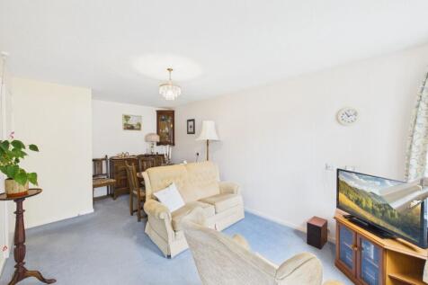 Lounge/ Dining Room