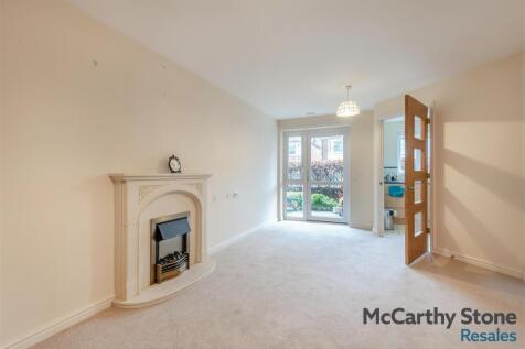 8680374-interior10.jpg