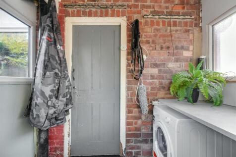 Utility Room_2.jpeg