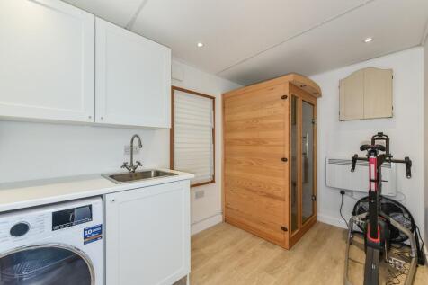 Utility & Sauna Room
