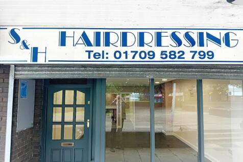 Retail Property (out of town) to rent in swinton rotherham