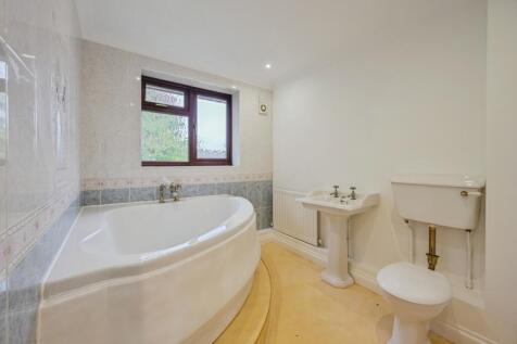 Master Ensuite