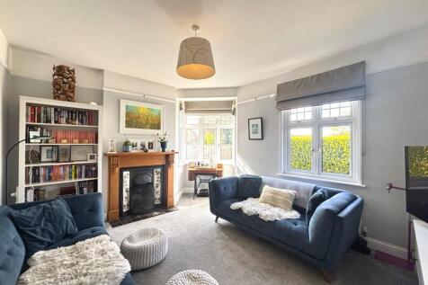 Living Room.jpeg