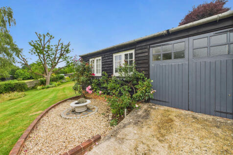 CAM02909G0-PR0442-STILL009