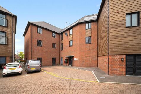 Charlotte Way-16.jpg