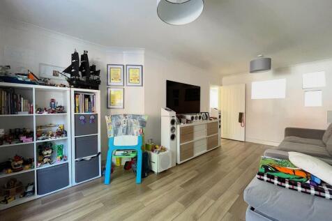 Living Room (1)