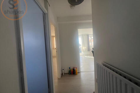 WhatsApp Image 2025-11-18 at 15.09.55 (3).jpeg