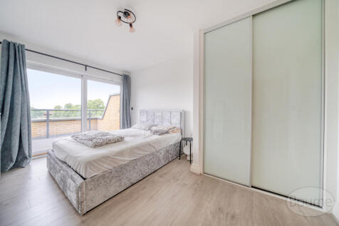 19b227a1-40ea-436...