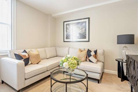 This bright spacious one bedroom second floor apartment is located on one of Mayfair’s most prestigious roads neighbouring the famous Berkeley Square. The apartment is set over 571sq ft. and offers a