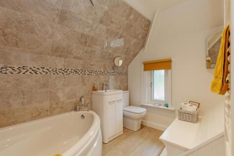 Station House - Bathroom