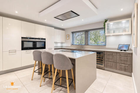 Kitchen-Dining-Family Room