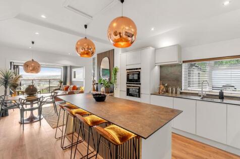 Open Plan Kitchen Living Space