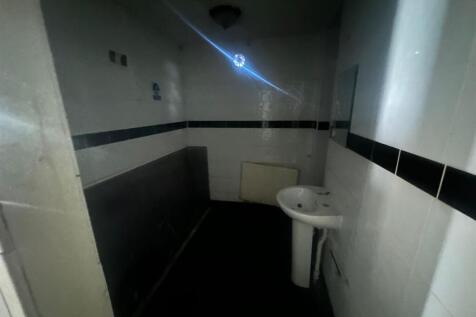 WhatsApp Image 2025-11-17 at 16.16.39 (6).jpeg