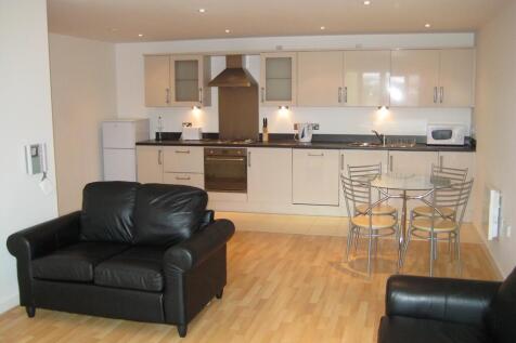 LARGE MASSHOUSE 2 DOUBLE BEDROOM APARTMENT WITH PARKING Council Tax E EPC C